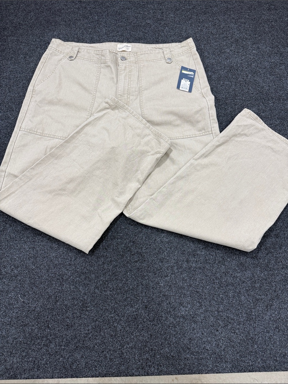 Universal Women's Straight-Leg Chino Pants in Light Tan